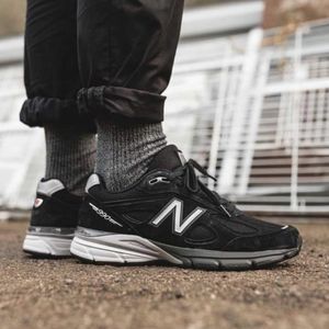 *SOLD* New Balance 990V4 Black EUC sz 9 D 990 997